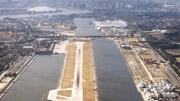 london-city-airport 400